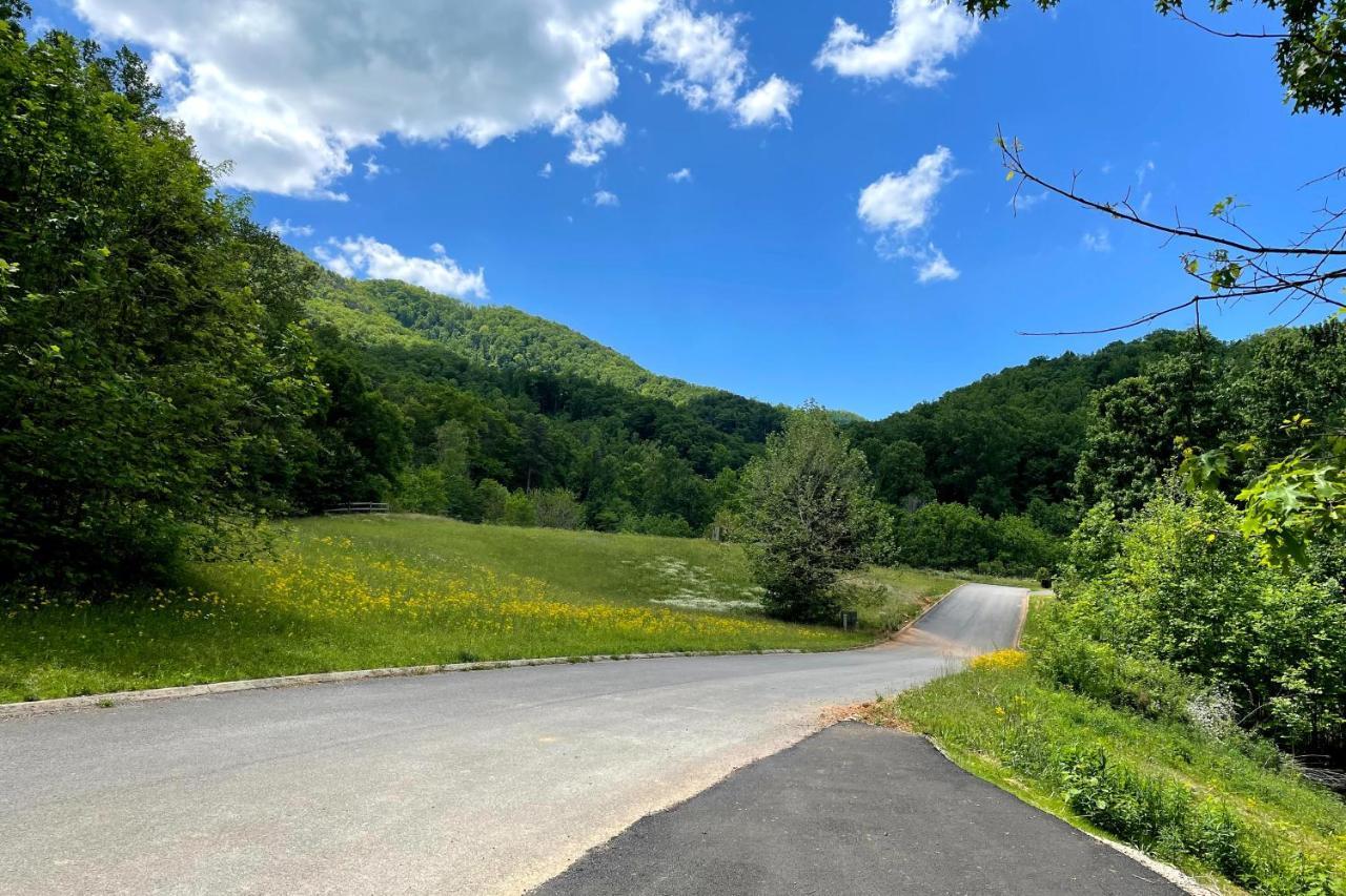 Misty Mountain Retreat Sevierville Exterior foto