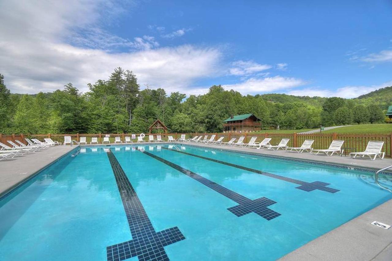 Misty Mountain Retreat Sevierville Exterior foto